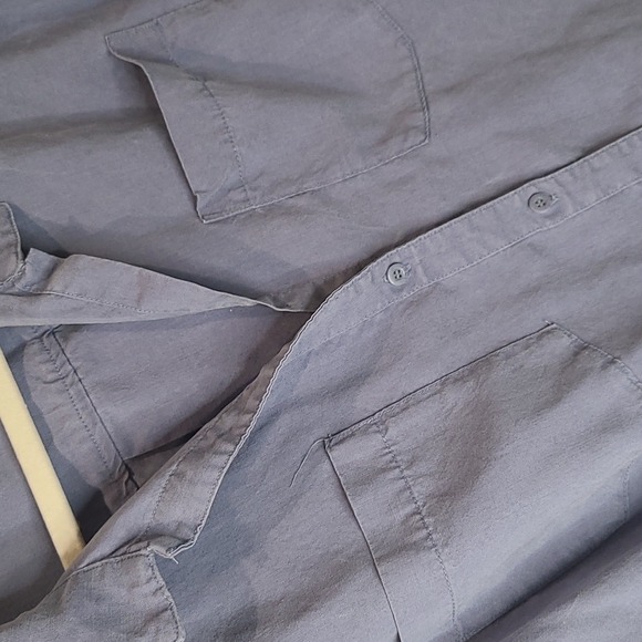 Cloth & Stone blue button down shirt medium - Picture 5 of 12